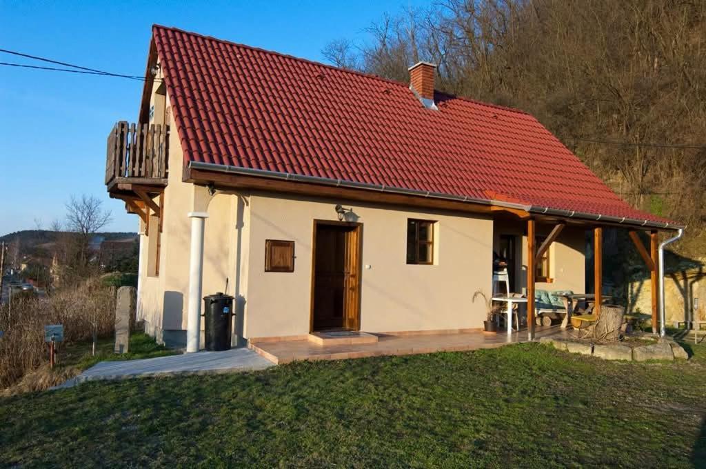 Sas-Feszek Vendeghaz Appartement Demjén Buitenkant foto